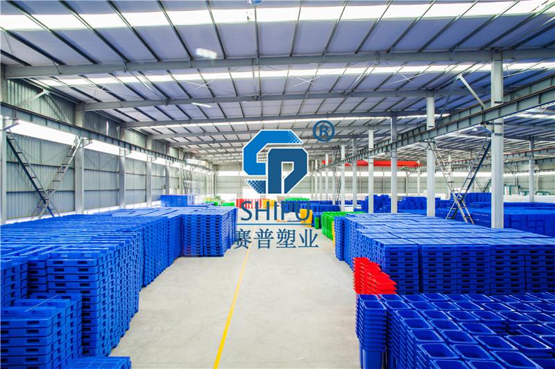 物流堆碼運(yùn)輸設(shè)備/塑料托盤生產(chǎn)廠家/川字網(wǎng)格1210塑料托盤價格