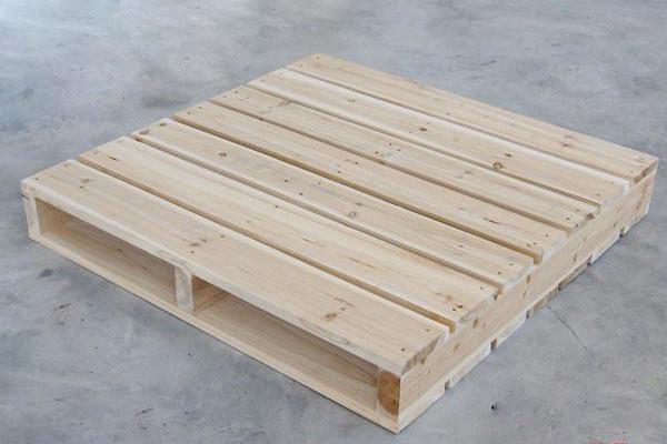 新鄉(xiāng)回收木托盤二手木卡板河南博凱木箱廠