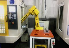 機械手自動上下料