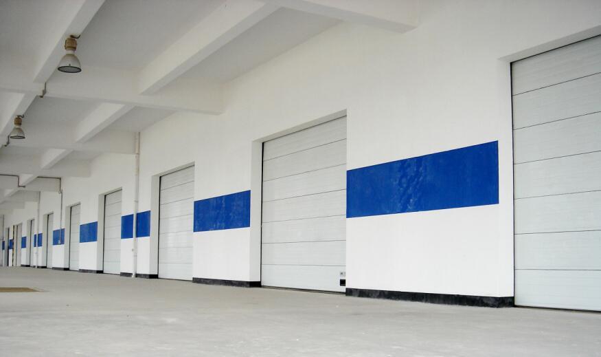 自由工業(yè)門