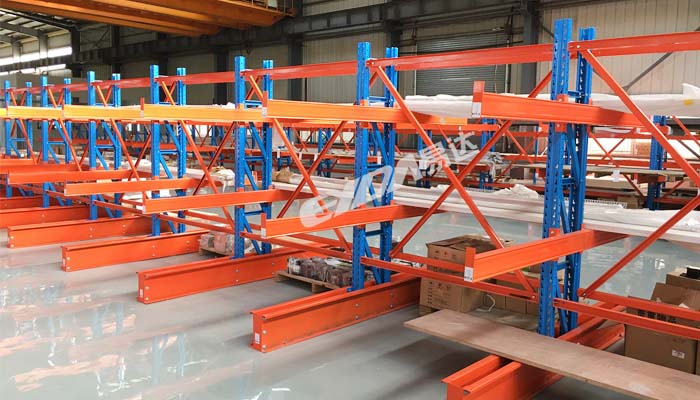 東莞倉儲貨架廠單雙面懸臂貨架五金鋼管管材貨架	