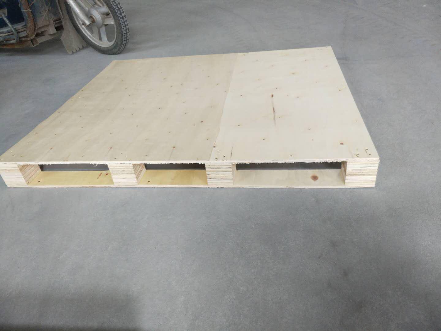 廠家定制復(fù)合托盤   膠合板托盤     二面進(jìn)叉木質(zhì)托盤