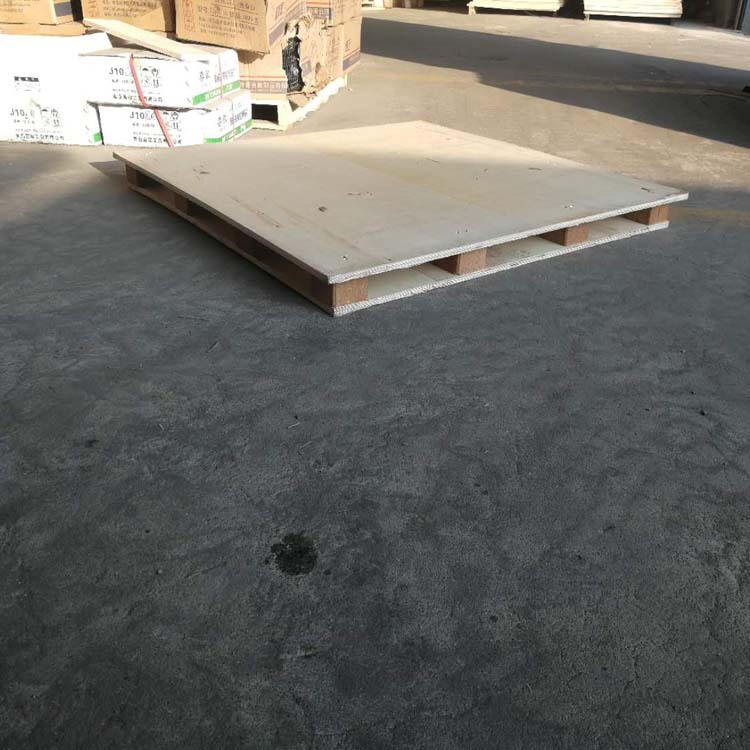 青島木托盤廠家直銷出口托盤 高墩免熏蒸托盤四面進叉