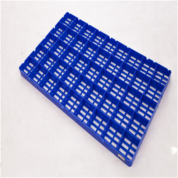 四川塑膠卡板廠家 塑料防潮板價格 網(wǎng)格倉儲塑料隔水板