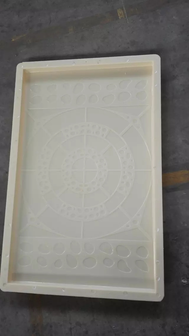 鐵路護(hù)坡塑料模具循環(huán)利用原料模具