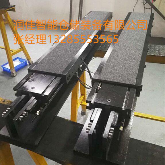 伸縮貨叉的常用材料與配置