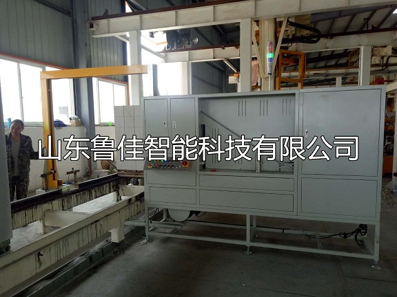加氣磚機(jī)芯移動(dòng)水平打包機(jī)廠家