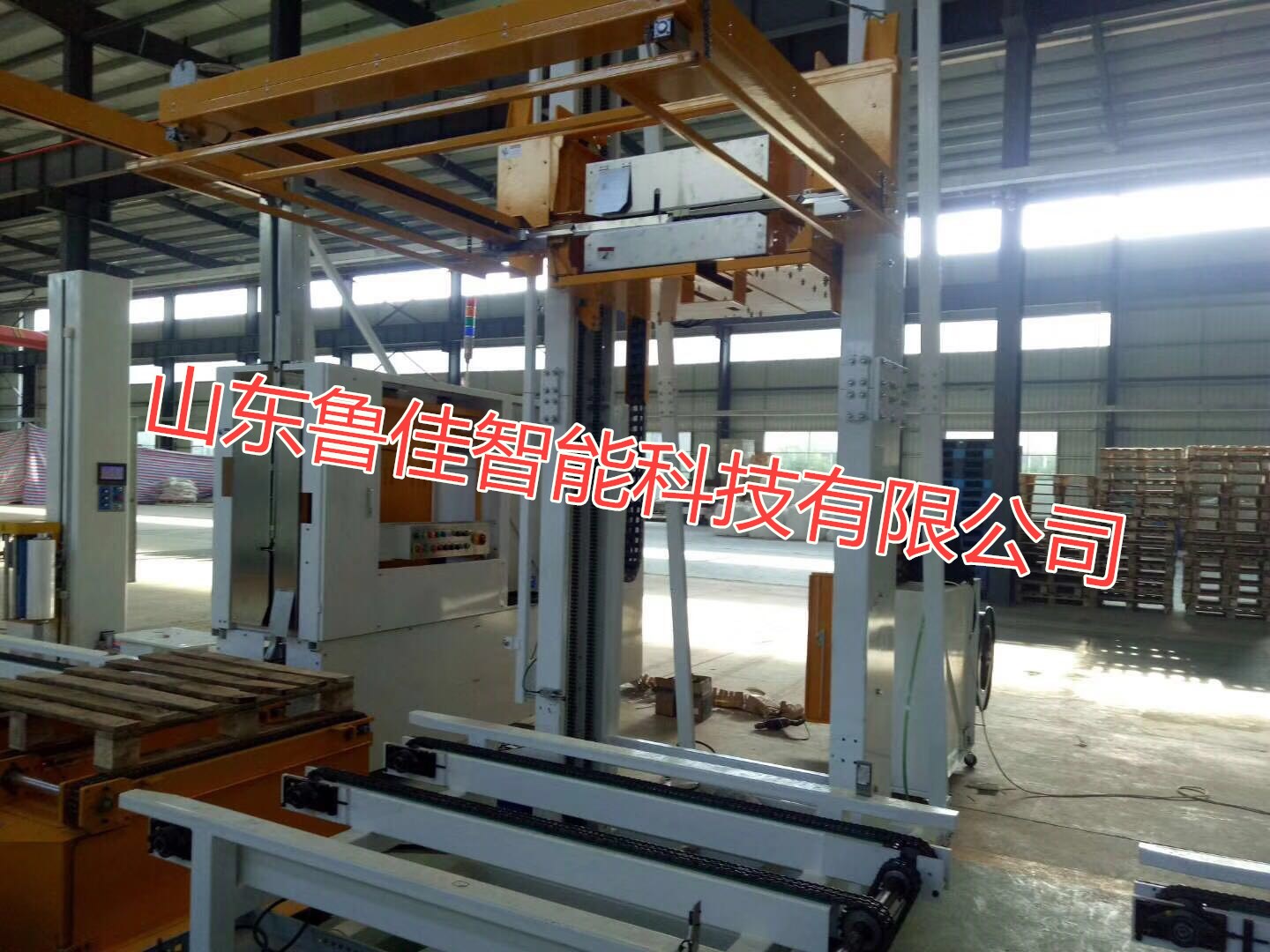 托盤井字形打包加自動纏膜流水線