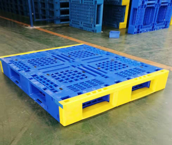 新型田字組裝塑料托盤，后期能為您節(jié)省90%的托盤