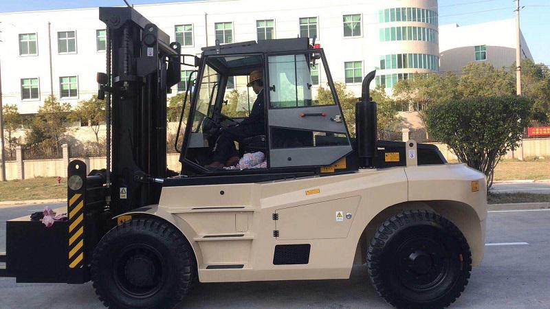 12噸叉車廠家福建重型叉車制造商批發(fā)銷售