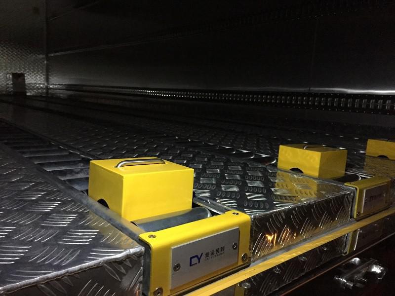 馳運(yùn)裝卸無(wú)蓋板型氣動(dòng)升降滾輪板 自動(dòng)裝車(chē) 無(wú)人裝卸