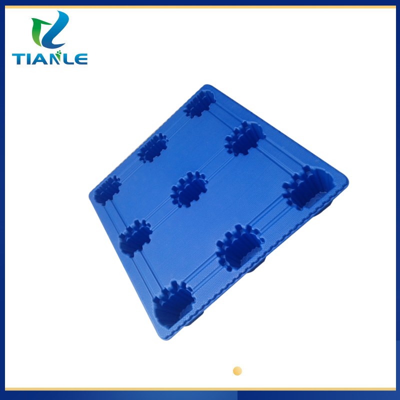 云夢(mèng)塑料周轉(zhuǎn)托盤	云夢(mèng)塑料板子	云夢(mèng)九腳吹塑托盤