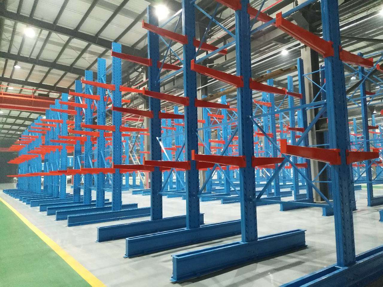 倉(cāng)庫(kù)伸臂式貨架/單面懸臂貨架/雙面多層管材存放貨架/鋁型材貨架廠家