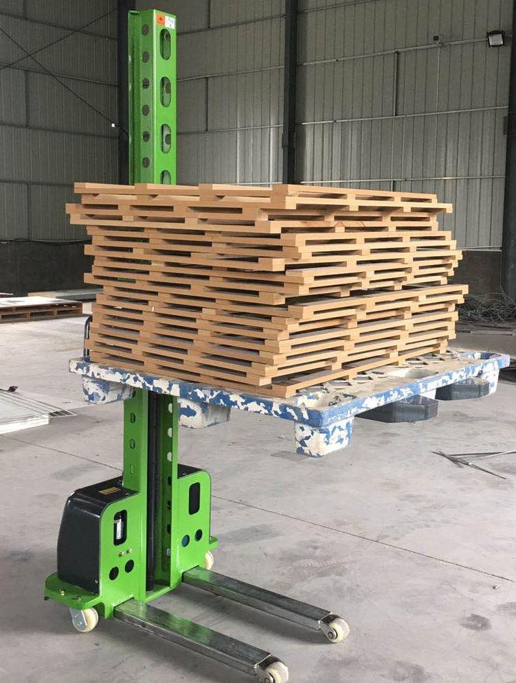 全電動(dòng)物流搬運(yùn)車(chē)