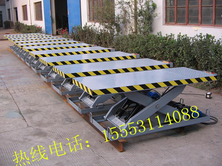 振陽(yáng)固定式升降平臺(tái)..液壓貨梯.貨物裝卸升降車