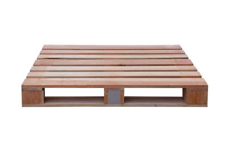 泓昇木業(yè)批量1200*1000標(biāo)準(zhǔn)化實木托盤