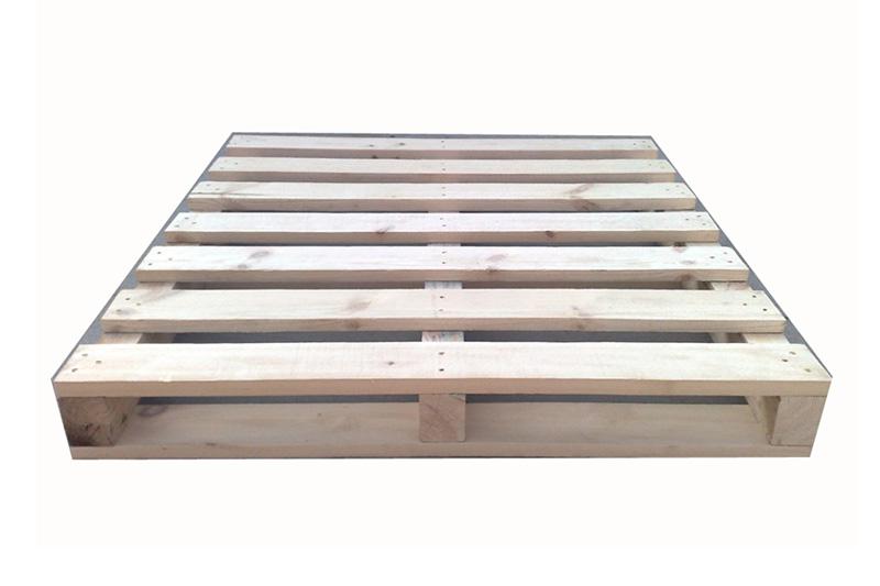 泓昇木業(yè)批量1200*1000標(biāo)準(zhǔn)化實(shí)木托盤(pán)