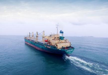 廣州到營口海運中鐵箱俄鐵箱自備柜內(nèi)貿(mào)駁船訂艙運輸走沈陽班列