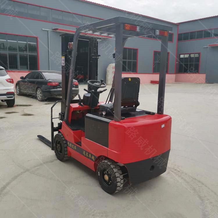 廠家出售調(diào)節(jié)方便電動叉車 座駕全電動叉車 電瓶液壓堆高車
