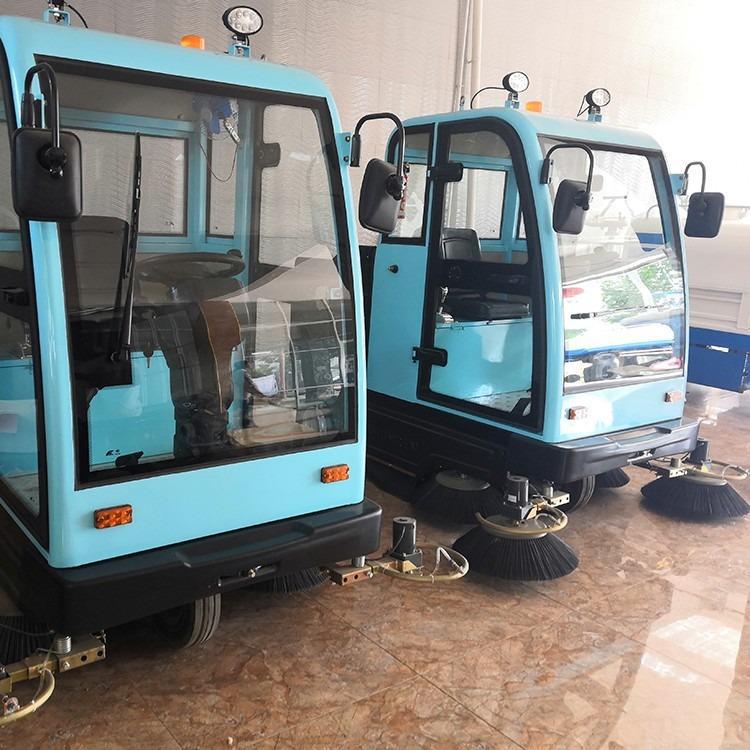 出售新能源自動(dòng)掃地車 小型駕駛式吸塵灑水車 電動(dòng)道路垃圾清掃車