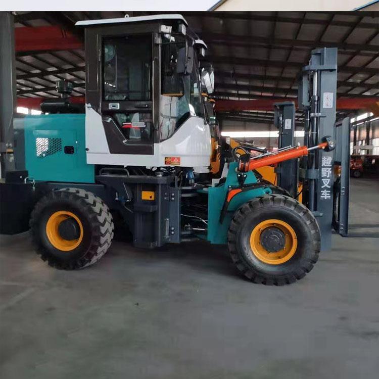  出售柴油升降堆高車 轉(zhuǎn)運(yùn)貨物越野叉車 建筑工程用越野叉車