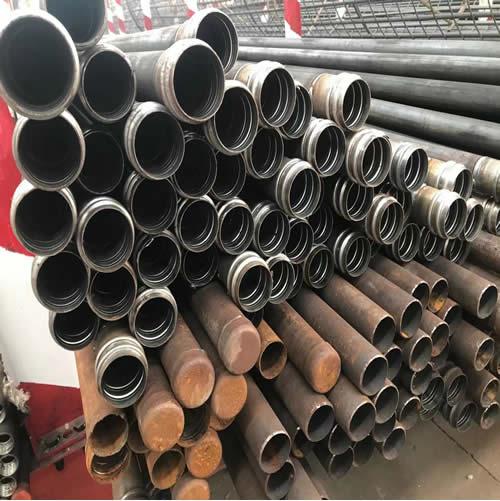 泌水鎮(zhèn)螺旋式聲測(cè)管是兩個(gè)絲扣接頭