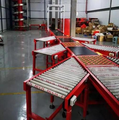 瑞德鑫斜導(dǎo)輪式分揀機(jī)電商倉儲(chǔ)包裹分揀帶式