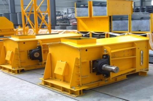 實現(xiàn)多點進(jìn)料、多點卸料的鏈?zhǔn)焦伟遢斔蜋C(jī)