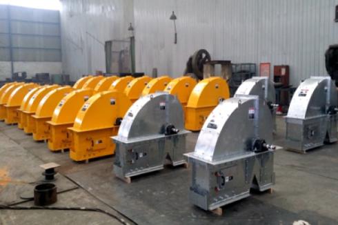 連續(xù)垂直輸送散體物料的TDTG型斗式提升機(jī)