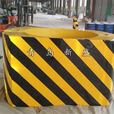 新盛纖維增強(qiáng)復(fù)合材料橋梁防撞設(shè)施 公路防撞旋轉(zhuǎn)桶