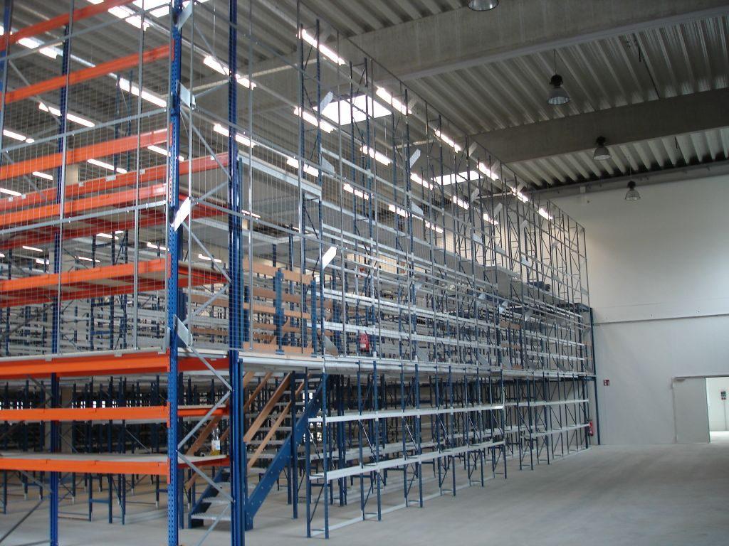 江蘇無(wú)錫賽維亞閣樓貨架