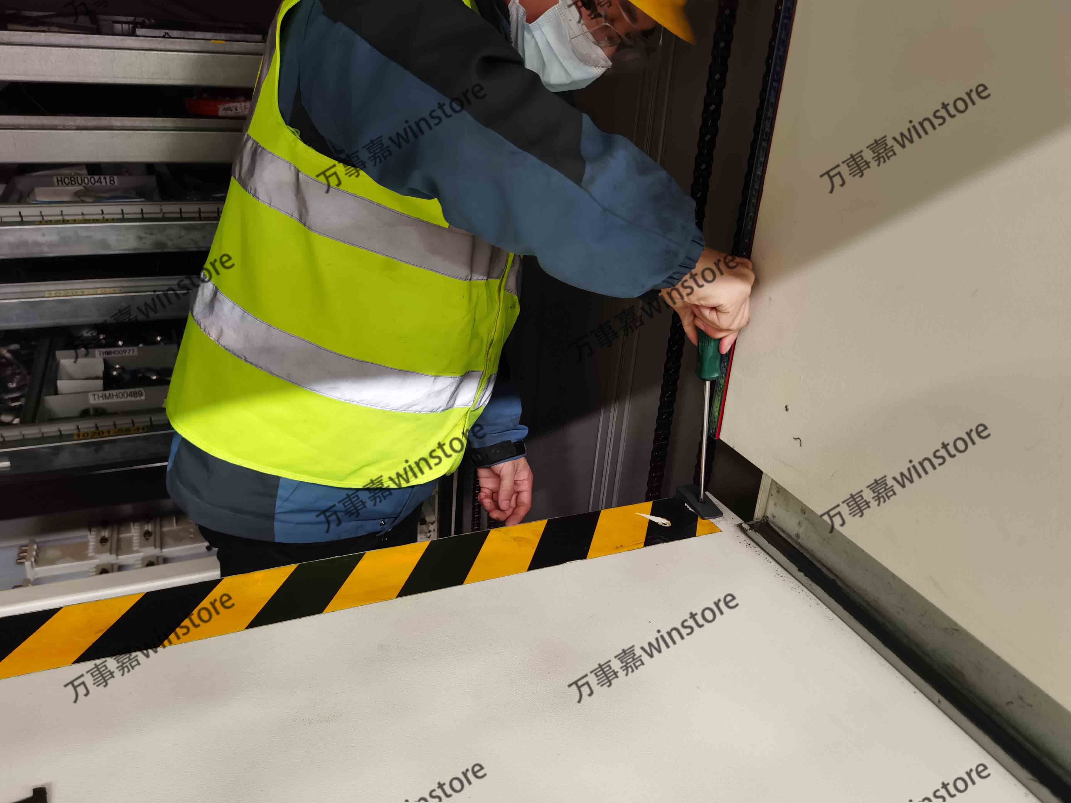 卡迪斯、亨奈爾自動(dòng)貨柜維修保養(yǎng)移機(jī)