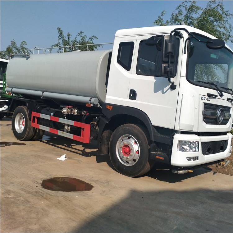 菏澤灑水車生產(chǎn)廠家定做12噸灑水車大型噴灑車價格報價表