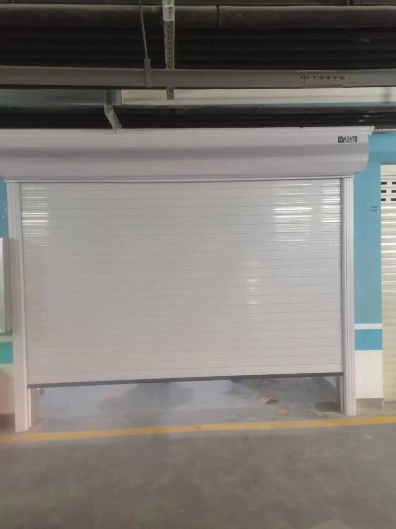 沈陽維修安裝保溫車庫門，保溫卷簾門