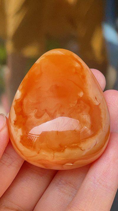 青島港進(jìn)口阿根廷琥珀波羅的海隨形原石掛件水滴吊墜報關(guān)報檢