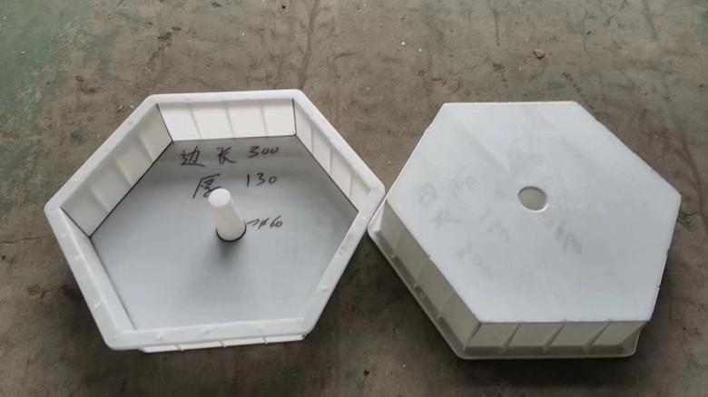 中孔六角護坡模具現(xiàn)貨模具批發(fā)