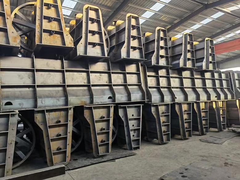 隔離墩模具隔離墩鋼模具防撞新鋼模具廠家