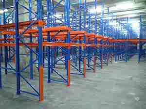 重型貨架廠的倉庫貨架可以承受多大的撞擊？