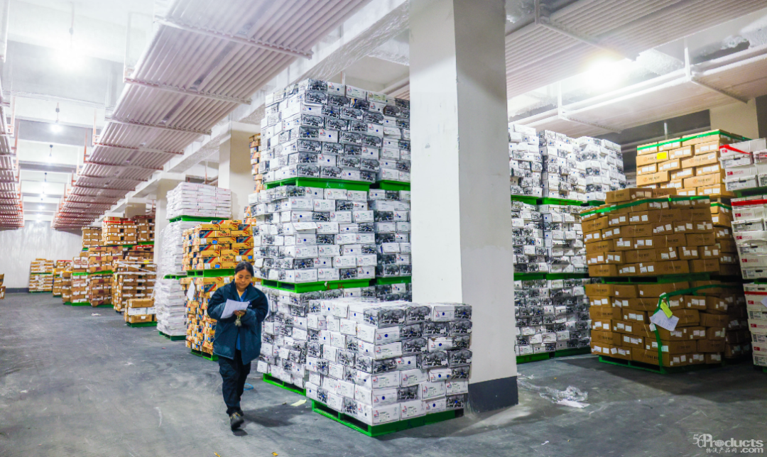 1752119297336336.png 640.png